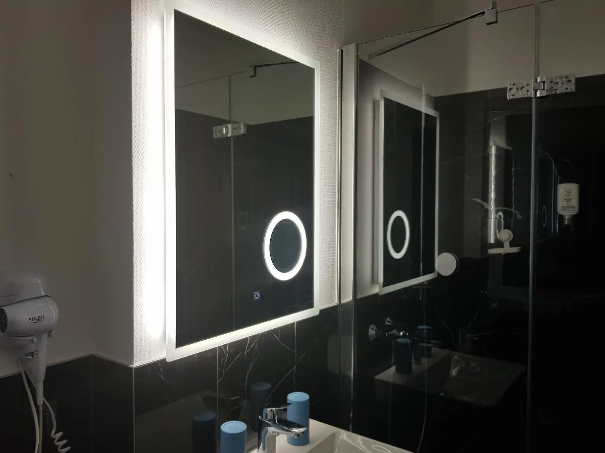 Hotel Emiliana Am Bahnhof Frankfurt nad Mohanem 3*,